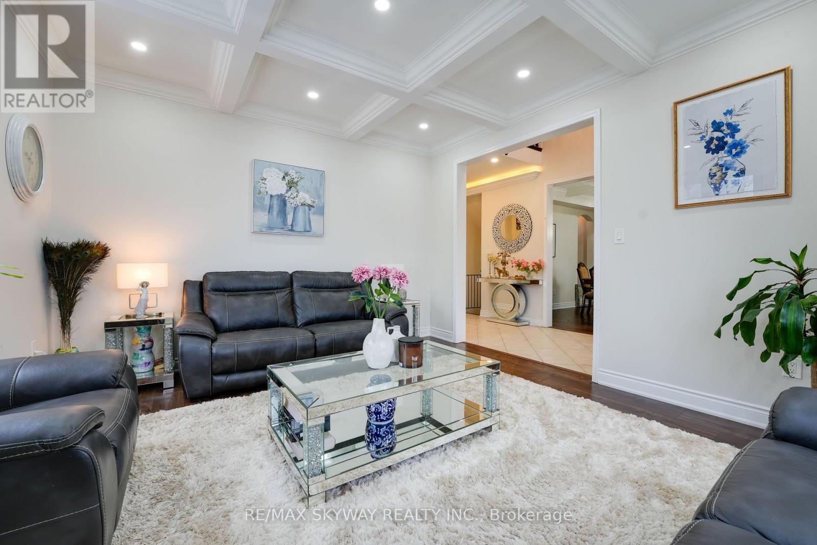 67 VETERANS DRIVE - 6