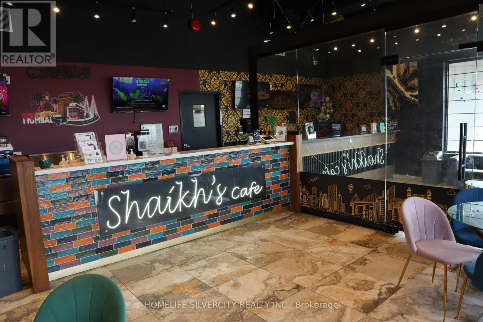 37-38 - 71 WEST DRIVE