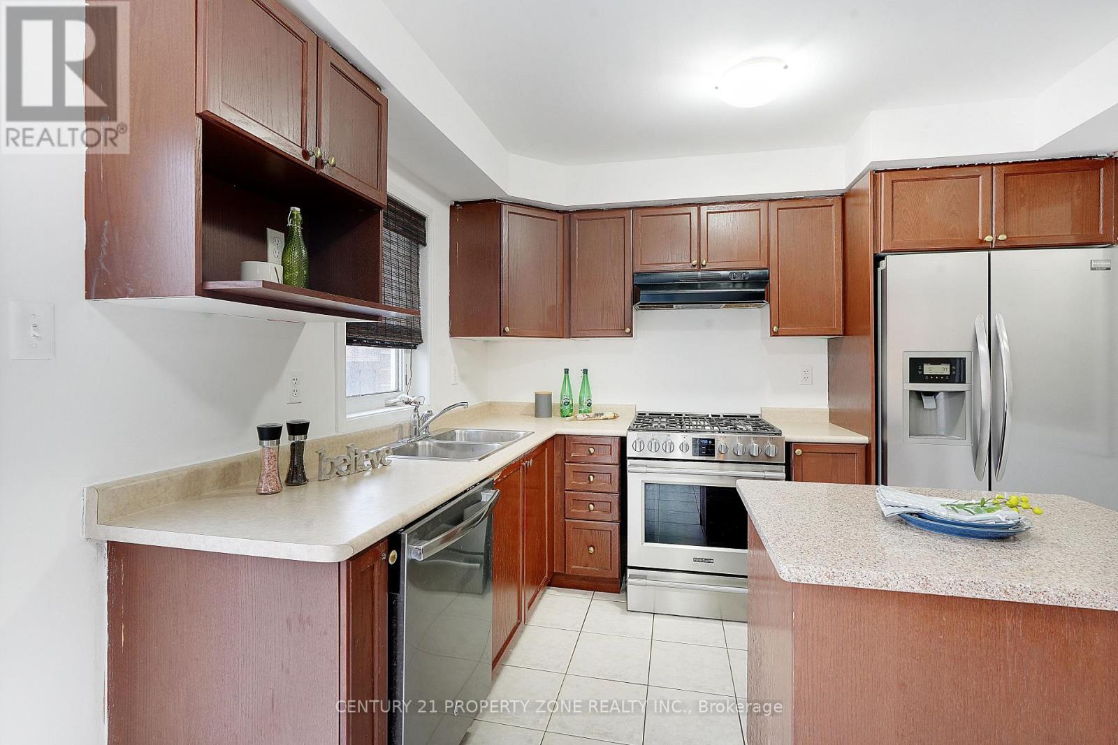 36 CLEGHORN DRIVE - 12