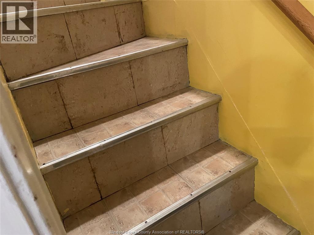 1673 PILLETTE ROAD - 15