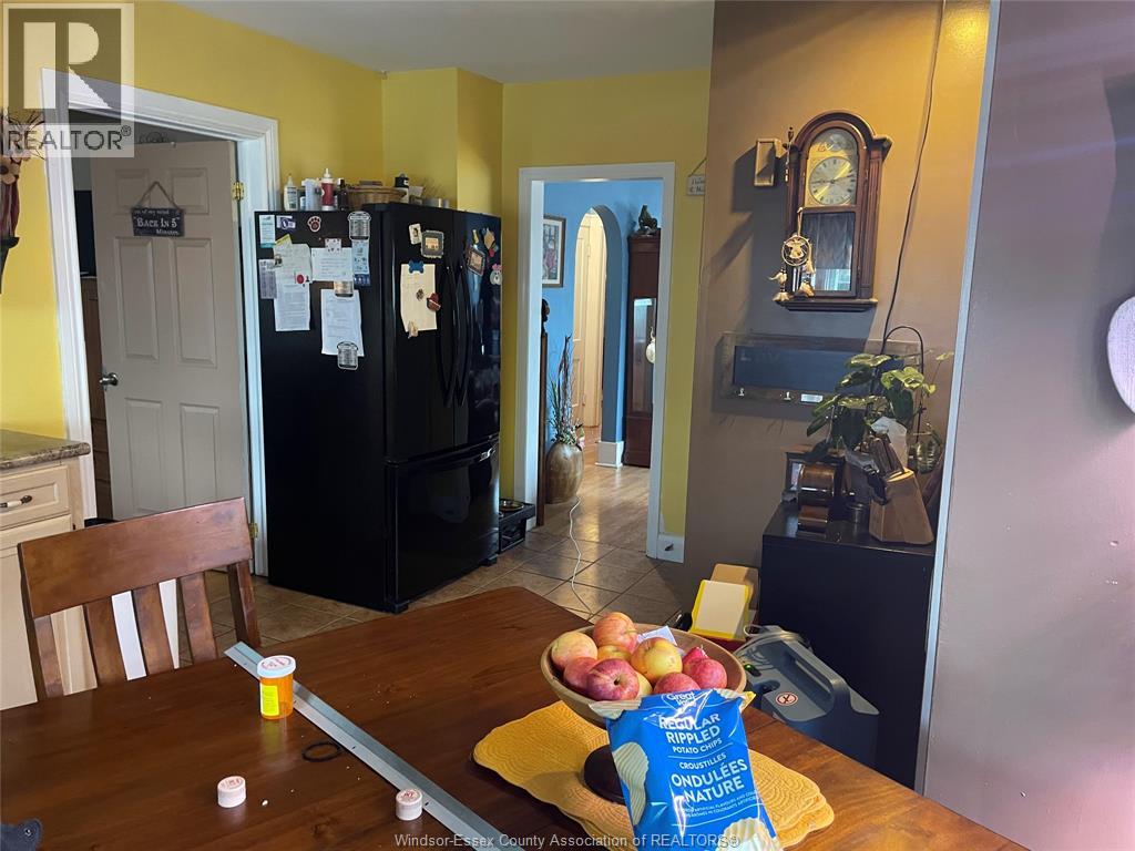 1673 PILLETTE ROAD - 9