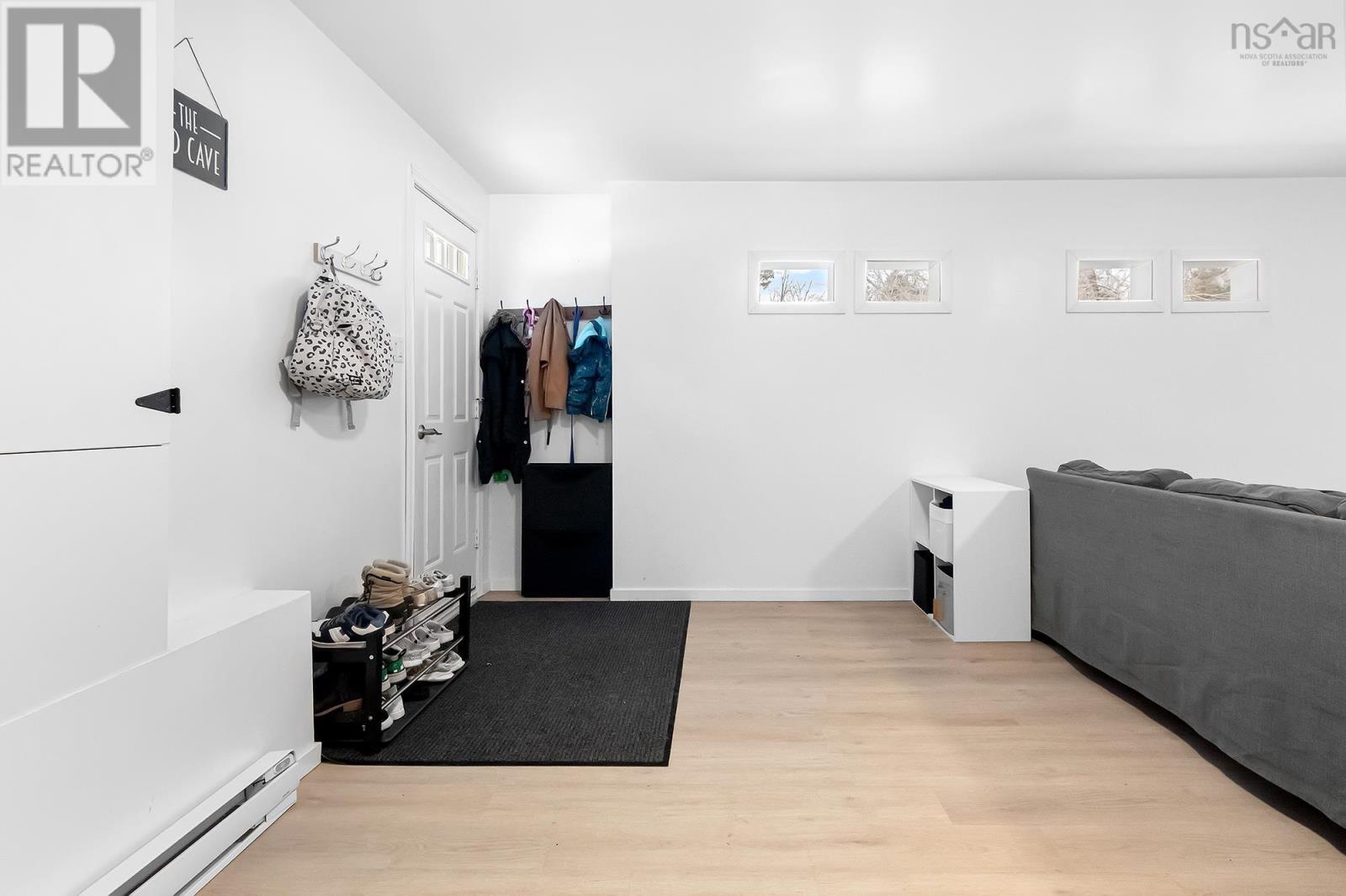 Property 27 of 39 of 45 Rockcliffe Crescent