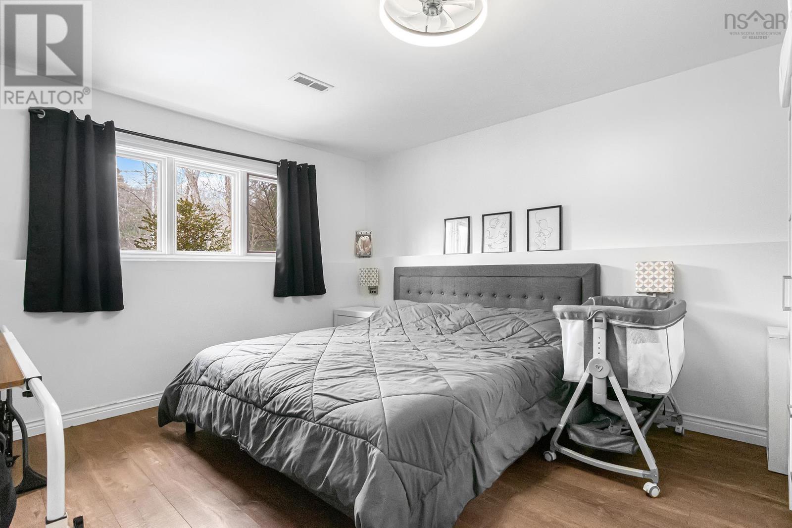 Property 13 of 39 of 45 Rockcliffe Crescent