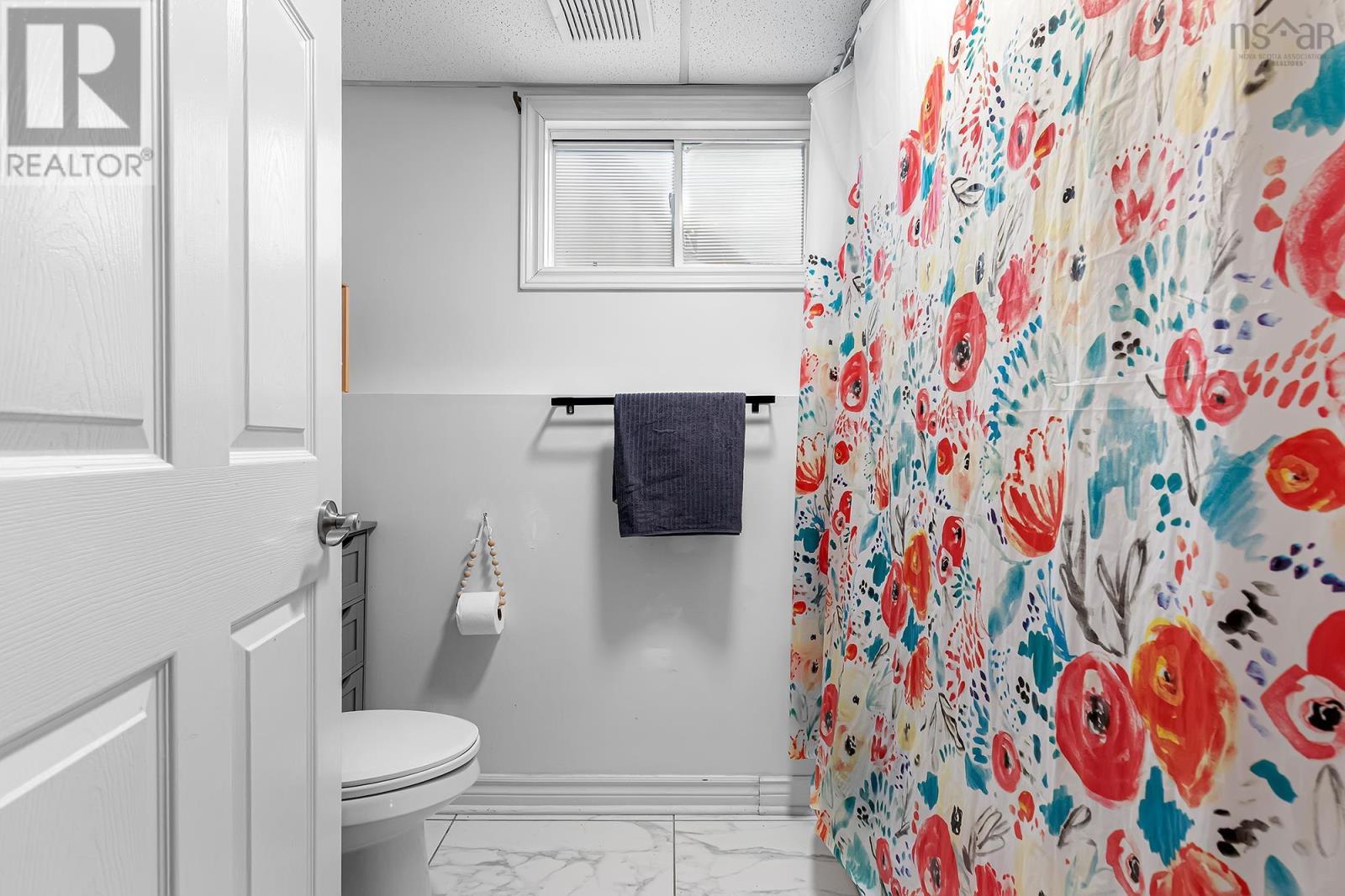 Property 10 of 39 of 45 Rockcliffe Crescent