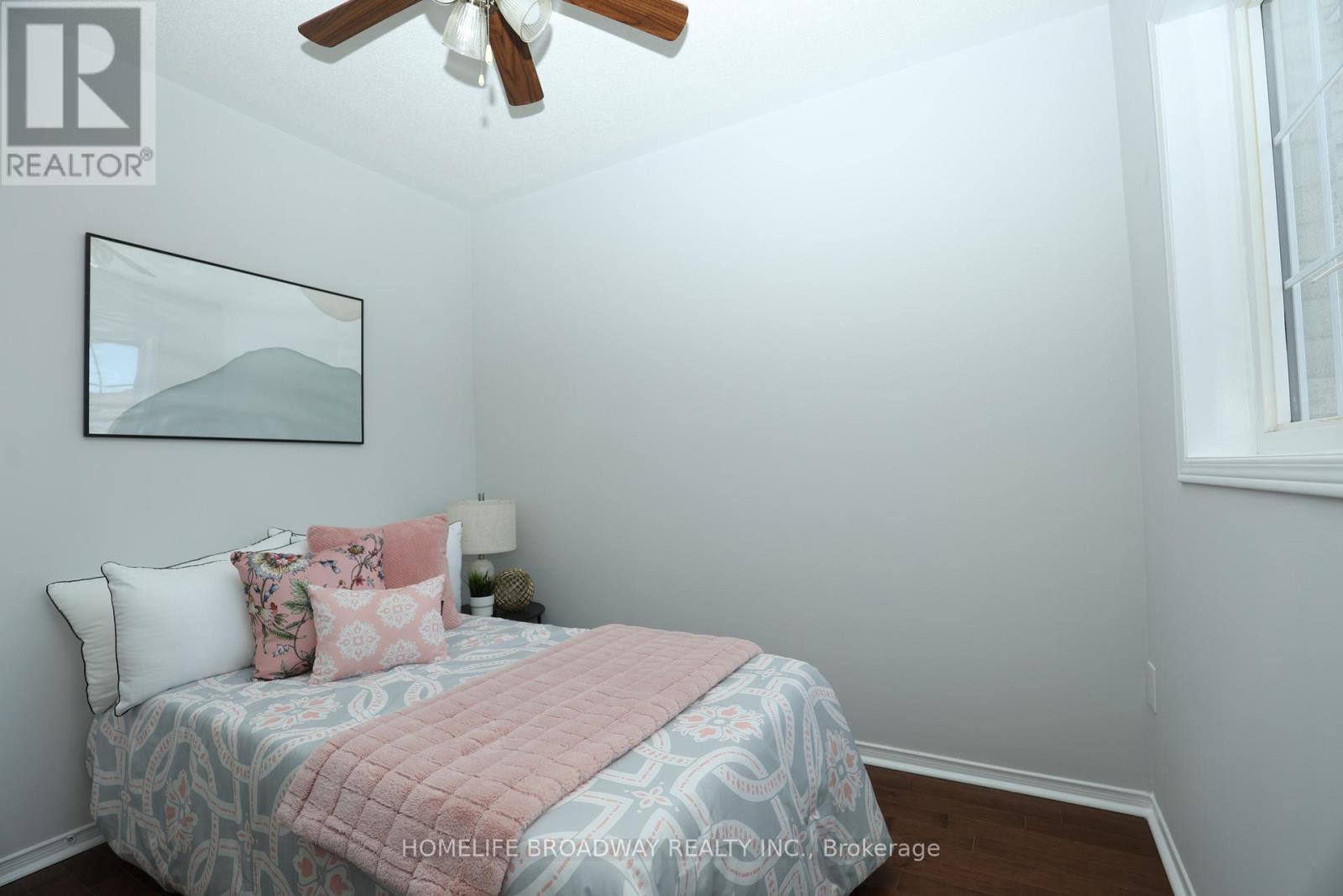 378 BUR OAK AVENUE - 9