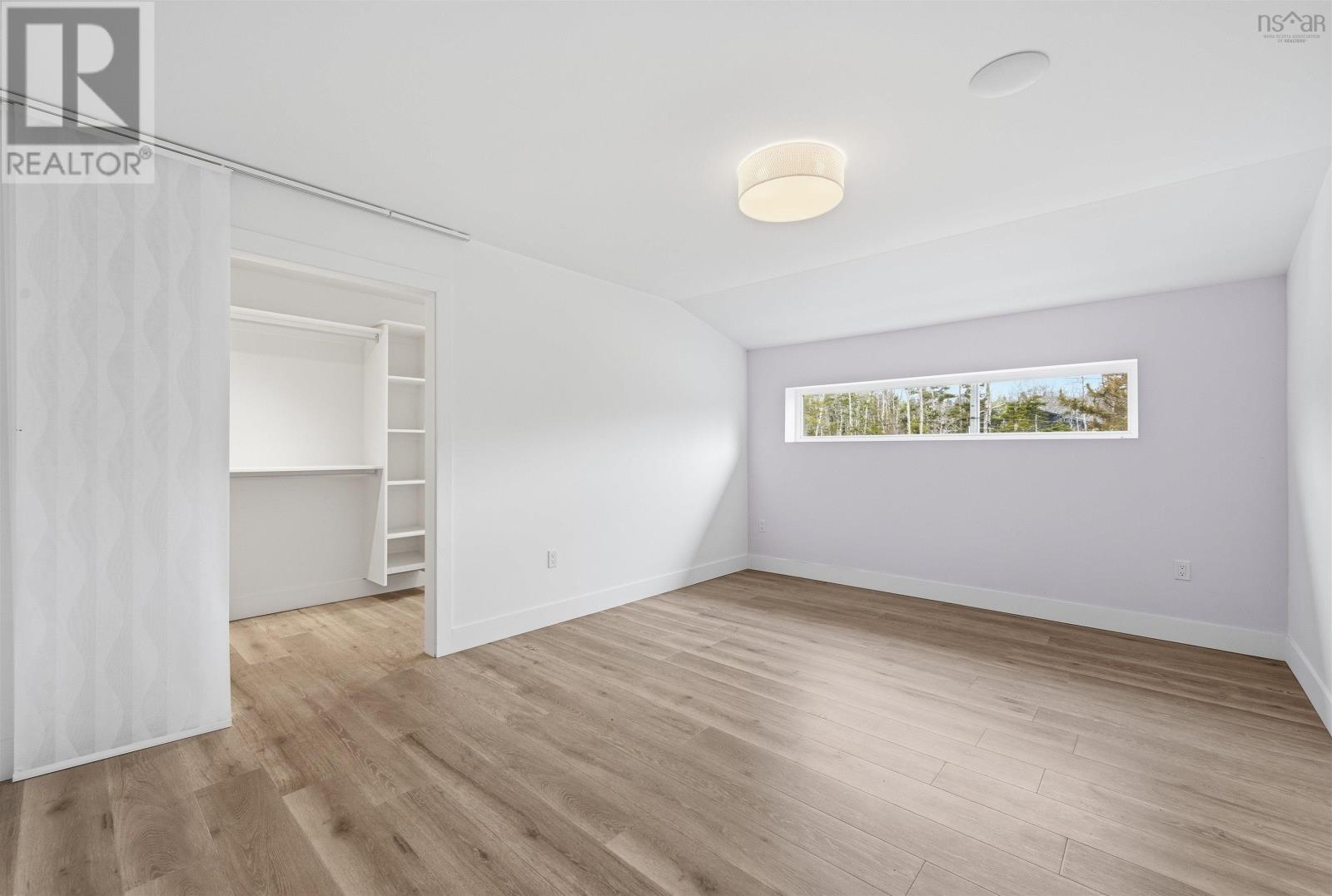 Property 12 of 49 of 11 ARGYLE Close