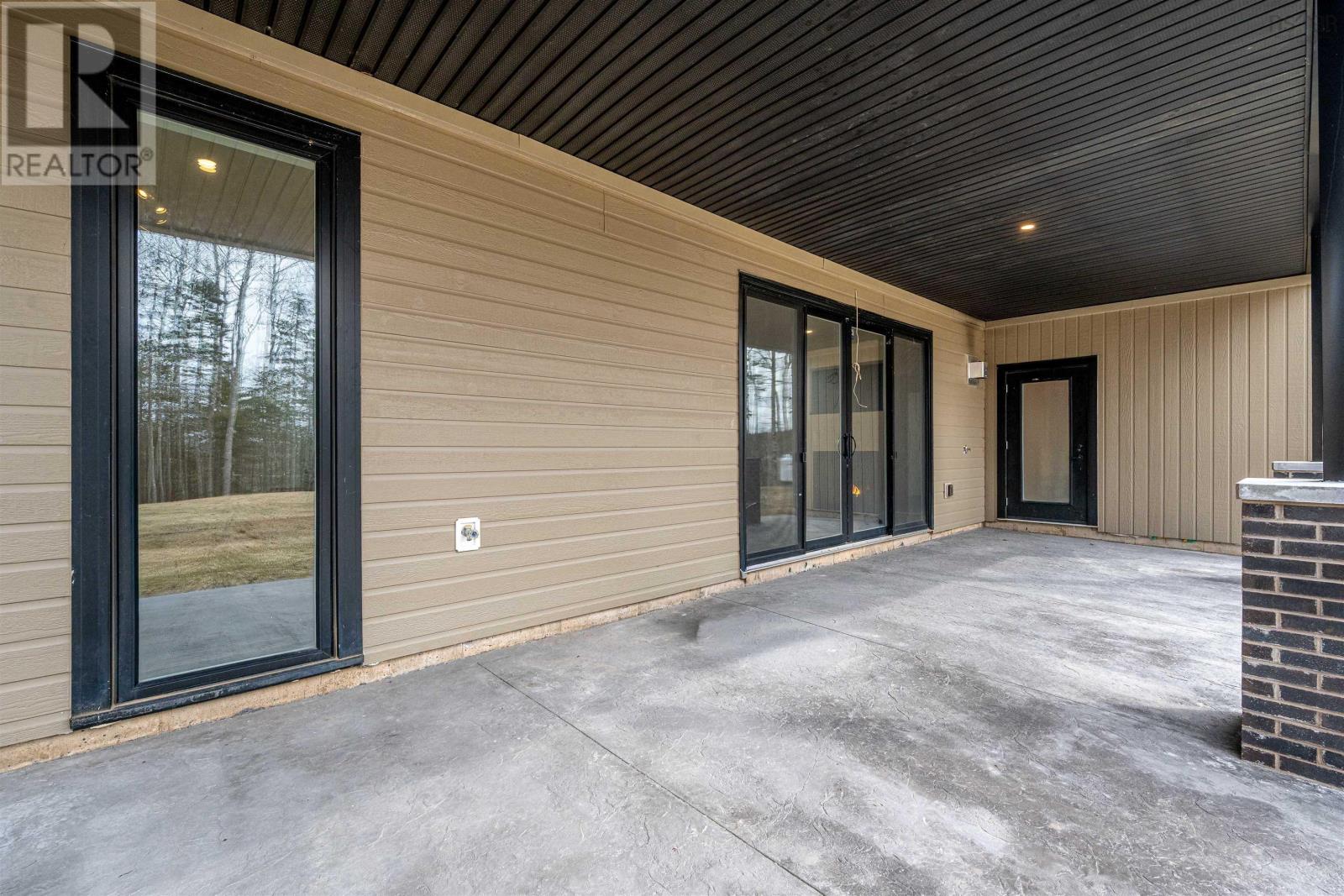 Property 18 of 49 of 11 ARGYLE Close