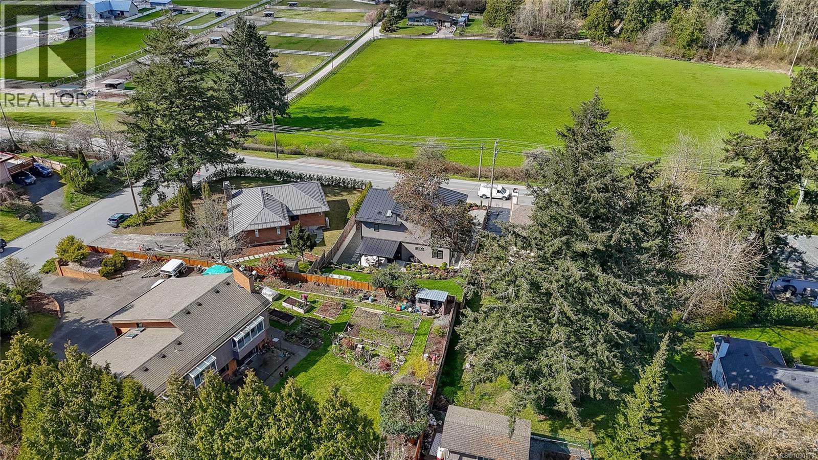 6575 Central Saanich Rd - 60