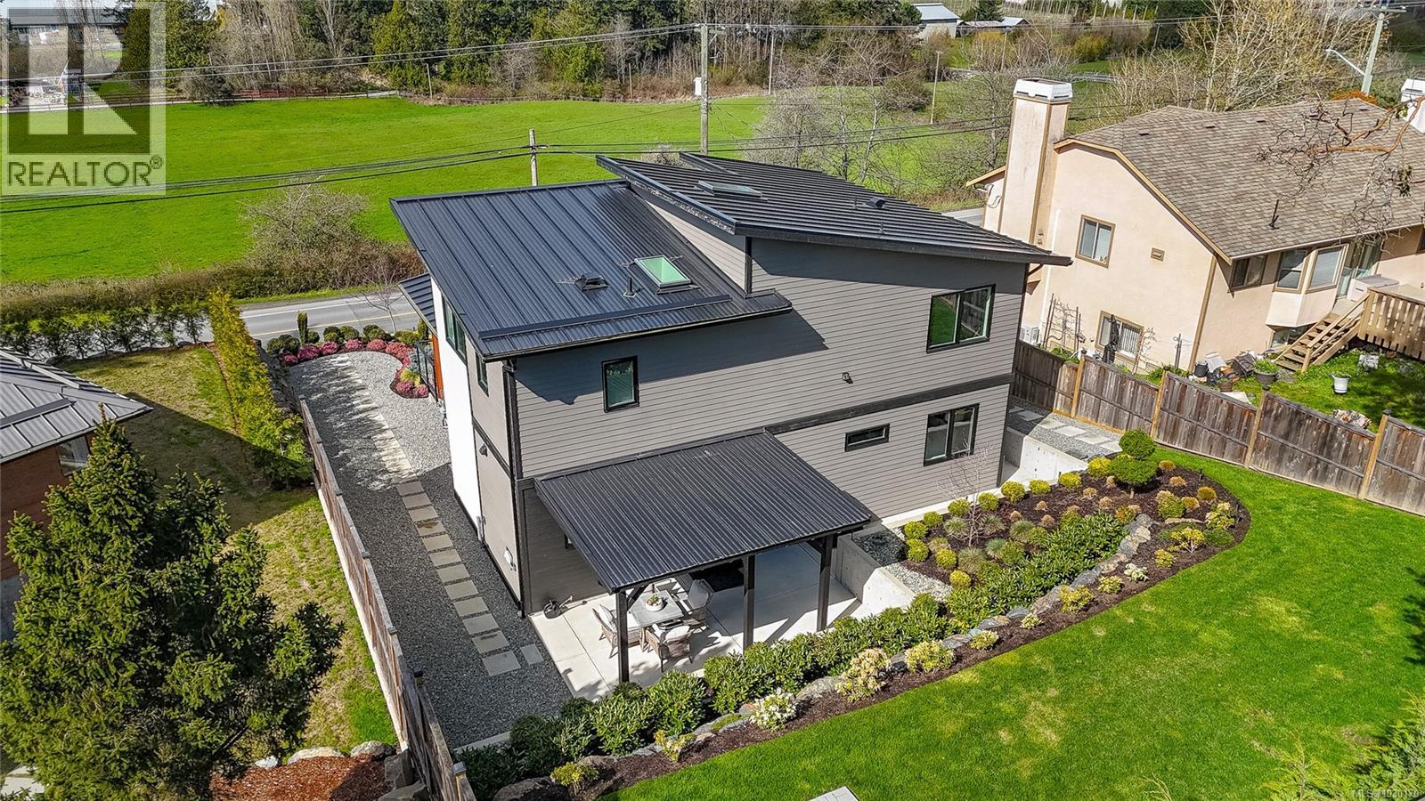 6575 Central Saanich Rd - 58