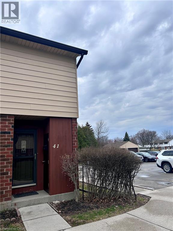 #41 25 GARROW Drive - 27