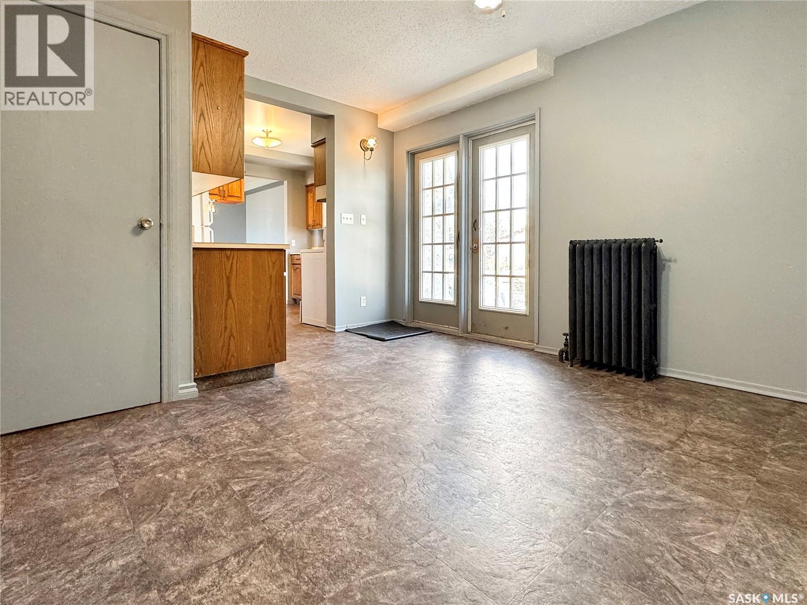 209 MAIN STREET - 5