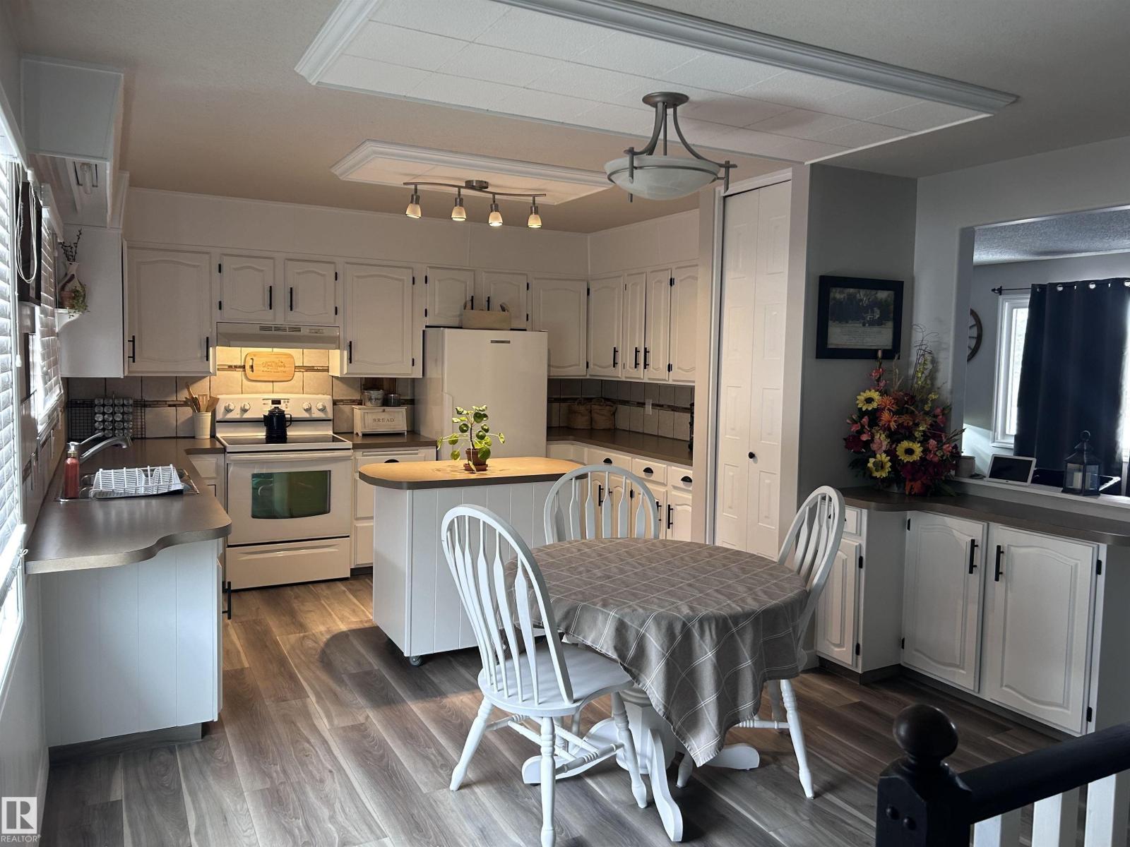 4515 54 Ave, Tofield