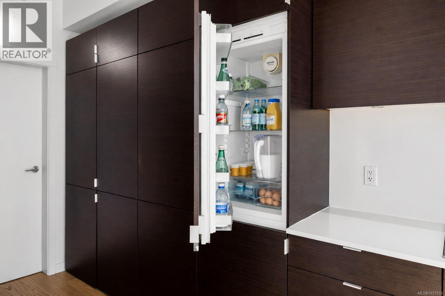 #304 770 FISGARD ST - 7