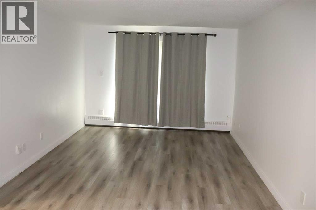 #201A 5611 10 AVENUE - 17