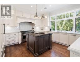2096 Falkland Pl, Oak Bay, BC V8S4M5 Photo 67