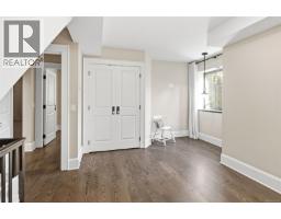 2096 Falkland Pl, Oak Bay, BC V8S4M5 Photo 37
