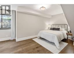 2096 Falkland Pl, Oak Bay, BC V8S4M5 Photo 91