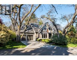2096 Falkland Pl, Oak Bay, BC V8S4M5 Photo 68