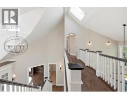 2096 Falkland Pl, Oak Bay, BC V8S4M5 Photo 44