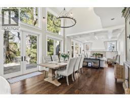 2096 Falkland Pl, Oak Bay, BC V8S4M5 Photo 94