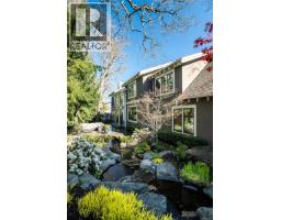 2096 Falkland Pl, Oak Bay, BC V8S4M5 Photo 63