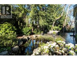 Kitchen - 2096 Falkland Pl, Oak Bay, BC V8S4M5 Photo 17