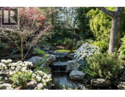 2096 Falkland Pl, Oak Bay, BC V8S4M5 Photo 49