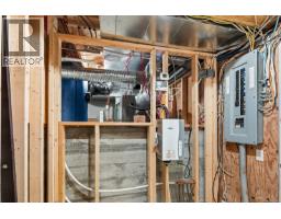 2096 Falkland Pl, Oak Bay, BC V8S4M5 Photo 62