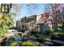 2096 Falkland Pl, Oak Bay, BC V8S4M5 Photo 20