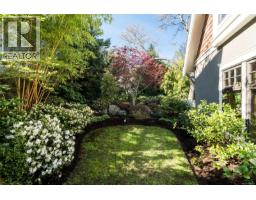 2096 Falkland Pl, Oak Bay, BC V8S4M5 Photo 89