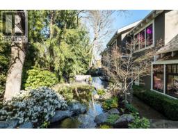 2096 Falkland Pl, Oak Bay, BC V8S4M5 Photo 57