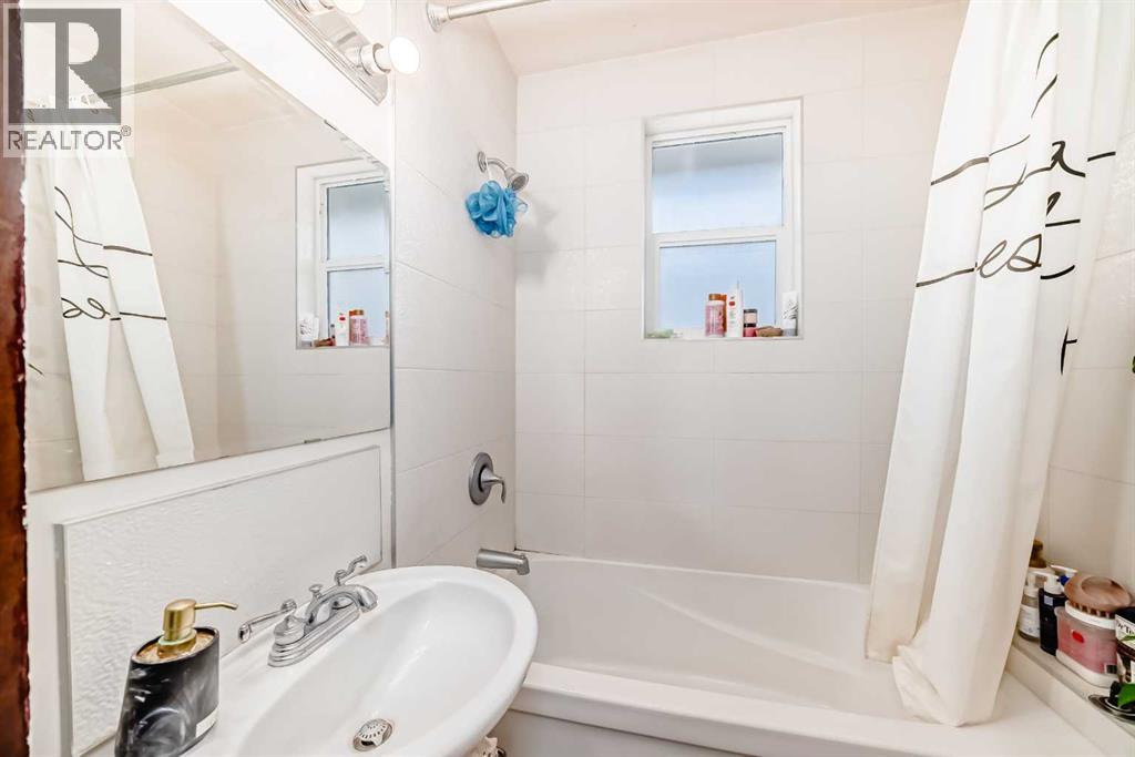 1628 16 STREET SE - 22