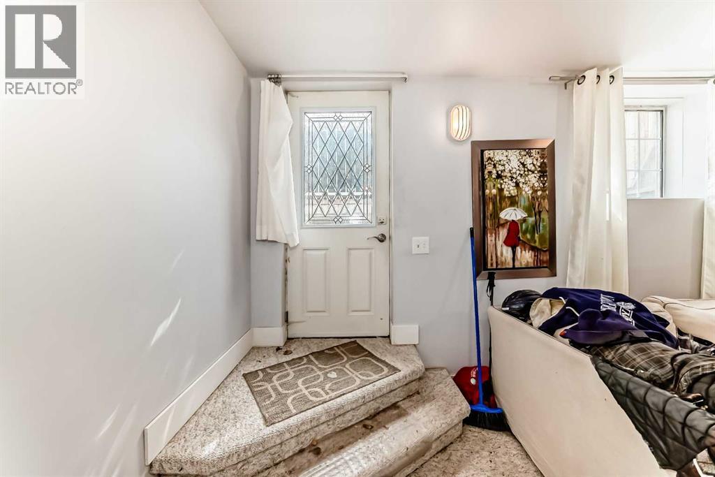 1628 16 STREET SE - 32