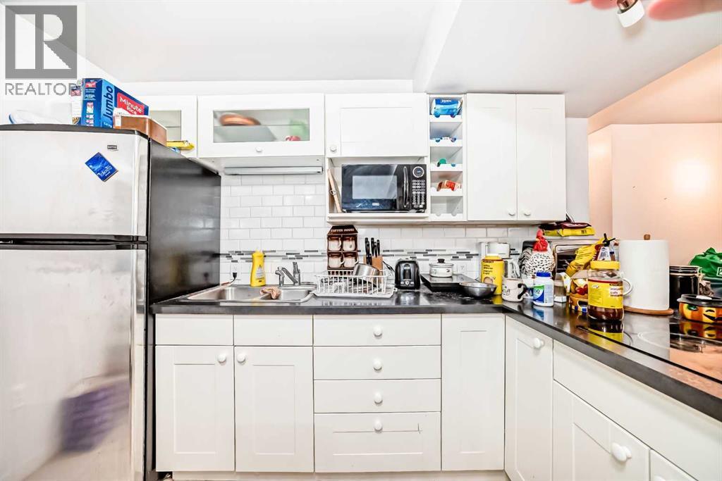 1628 16 STREET SE - 34