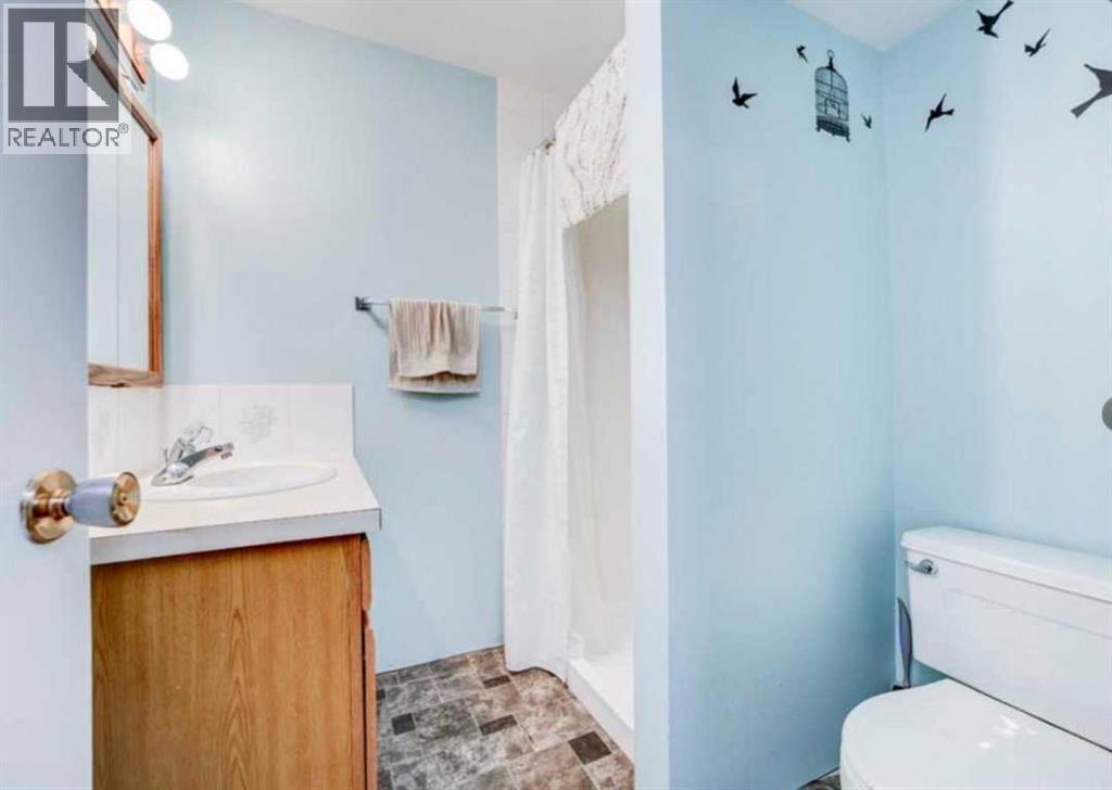 637 11 STREET N - 28