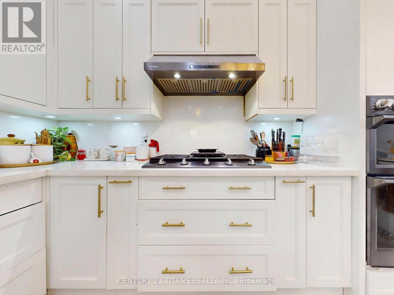 36 CRAIGLEE DRIVE - 12