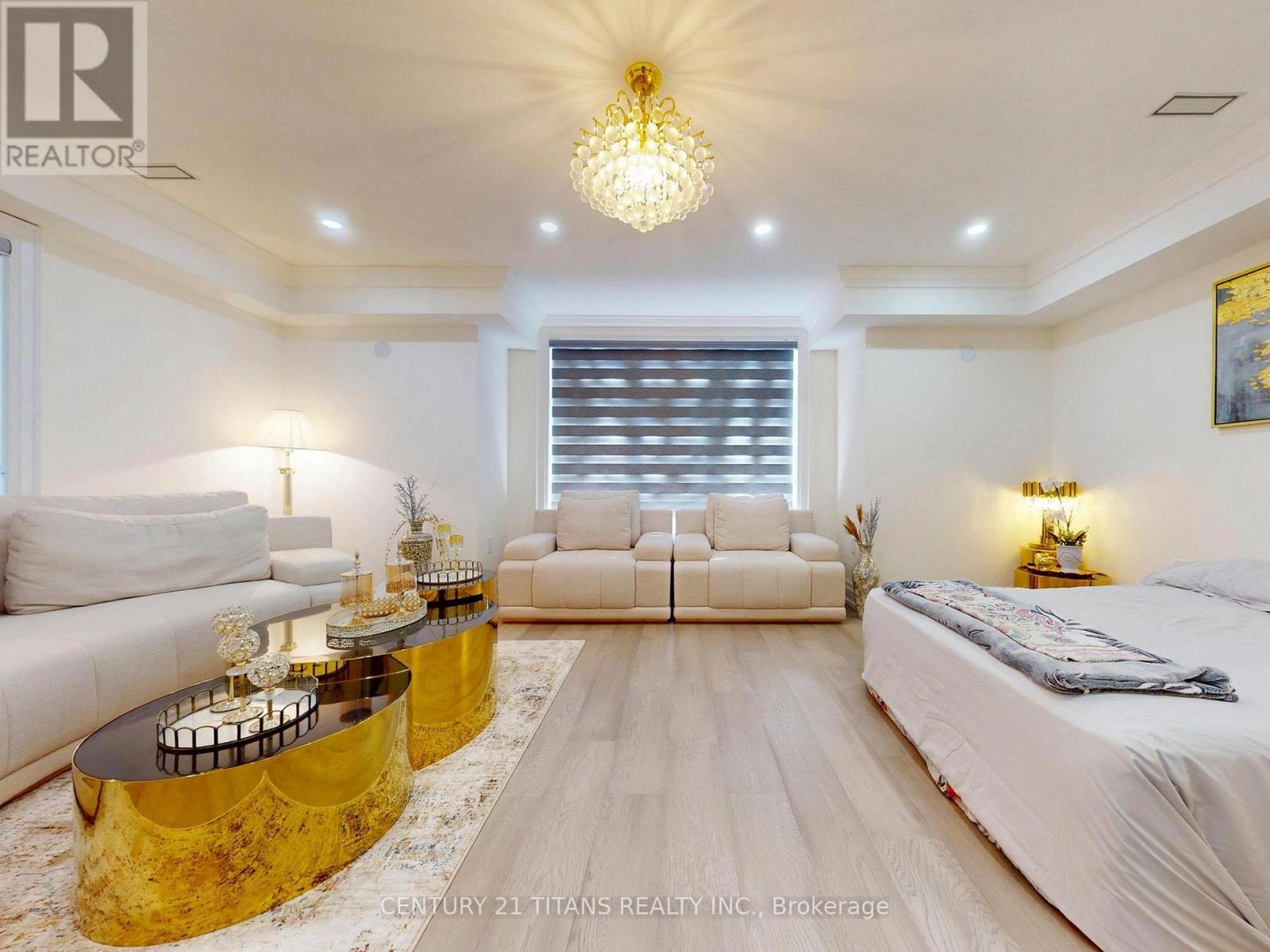 36 CRAIGLEE DRIVE - 18