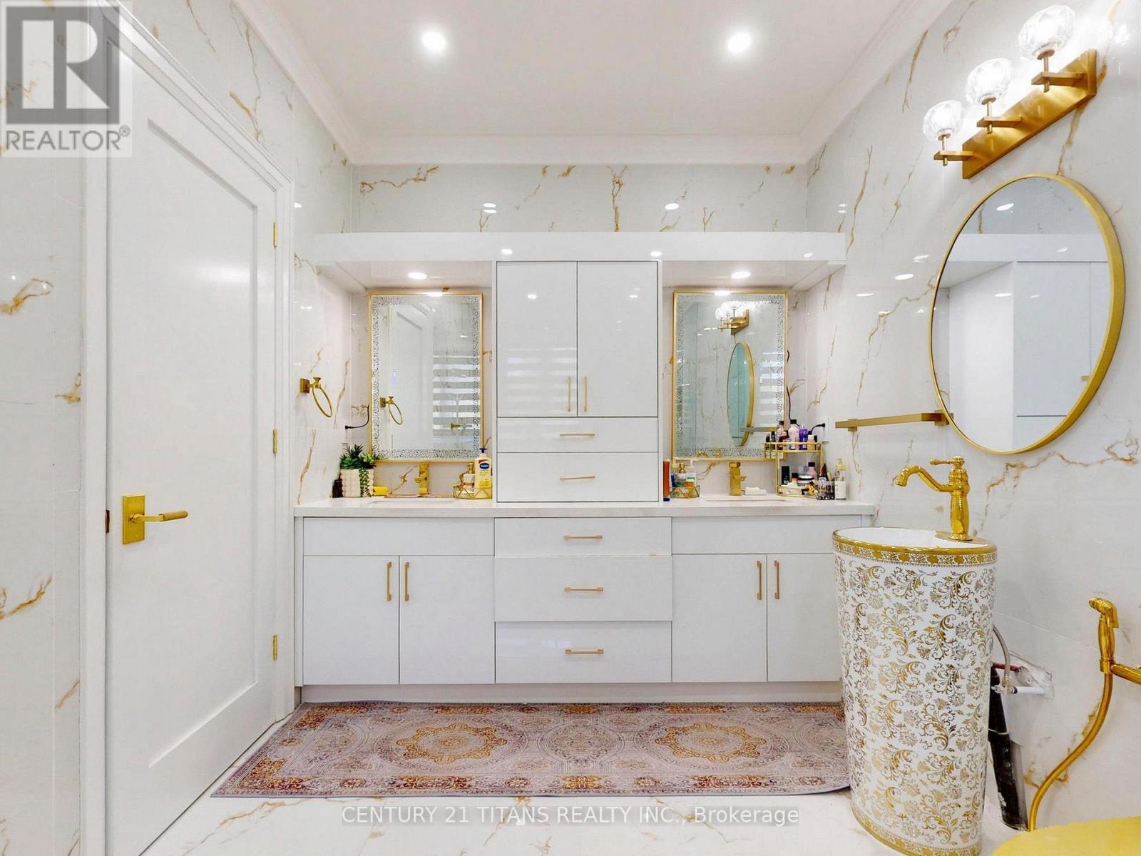 36 CRAIGLEE DRIVE - 28