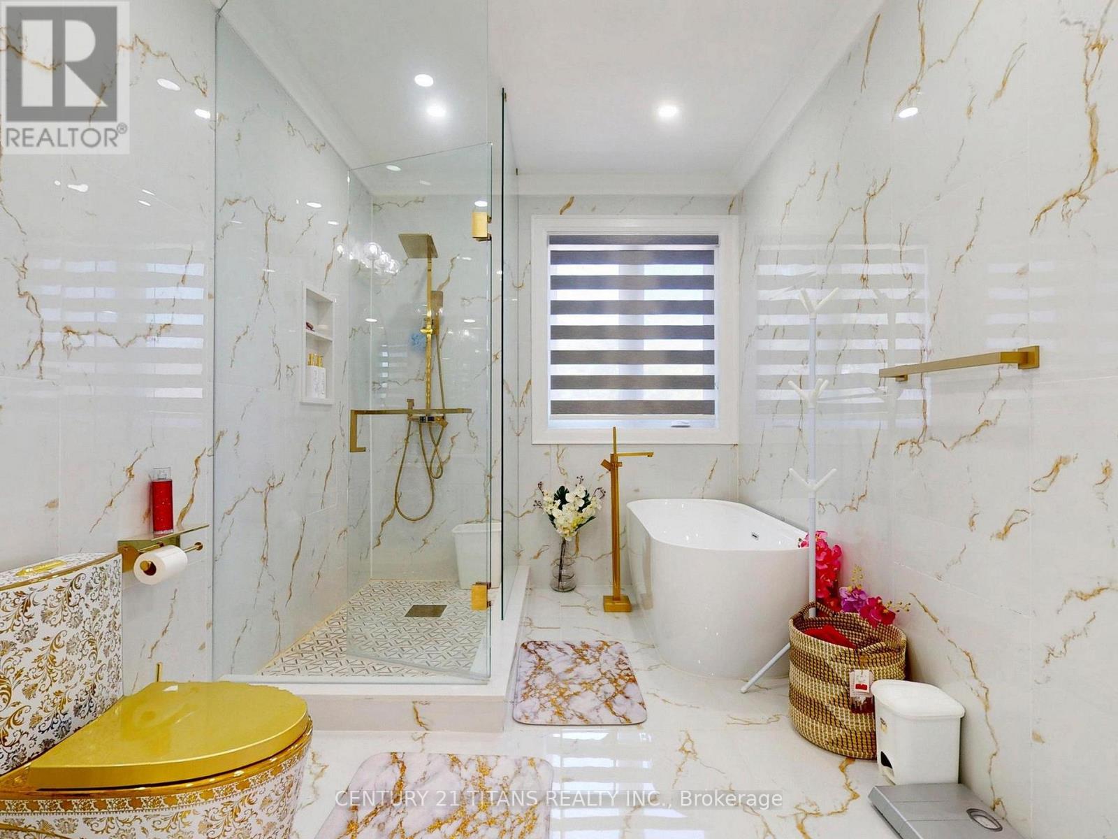 36 CRAIGLEE DRIVE - 29