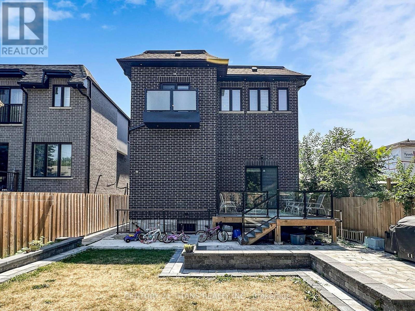 36 CRAIGLEE DRIVE - 45