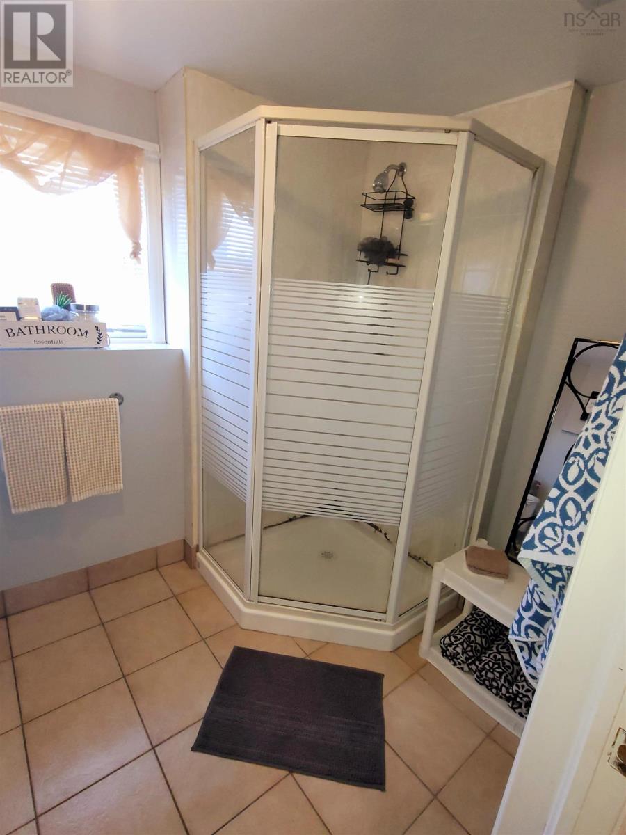 19 HIGHLAND STREET - 20