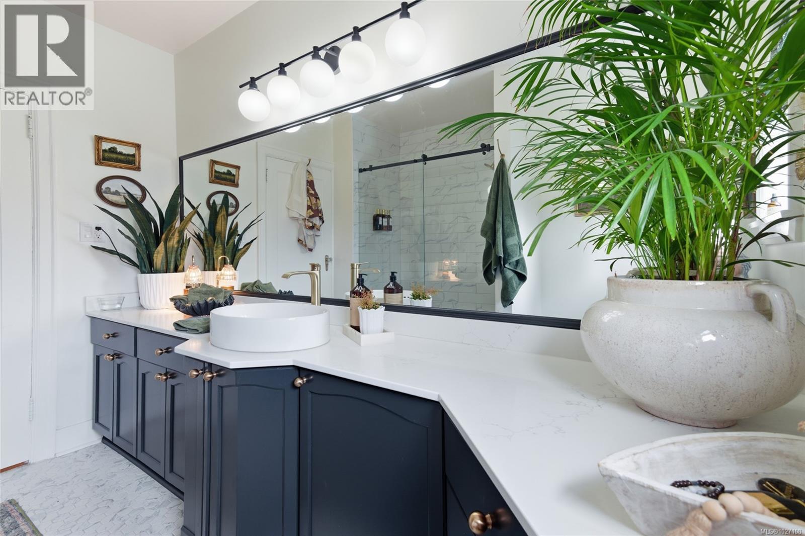 4545 ARGYLE ST S - 10