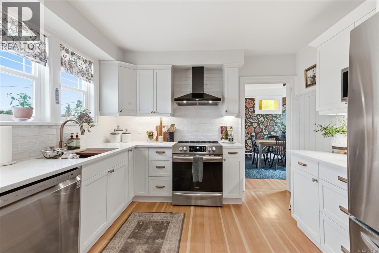 4545 ARGYLE ST S - 4