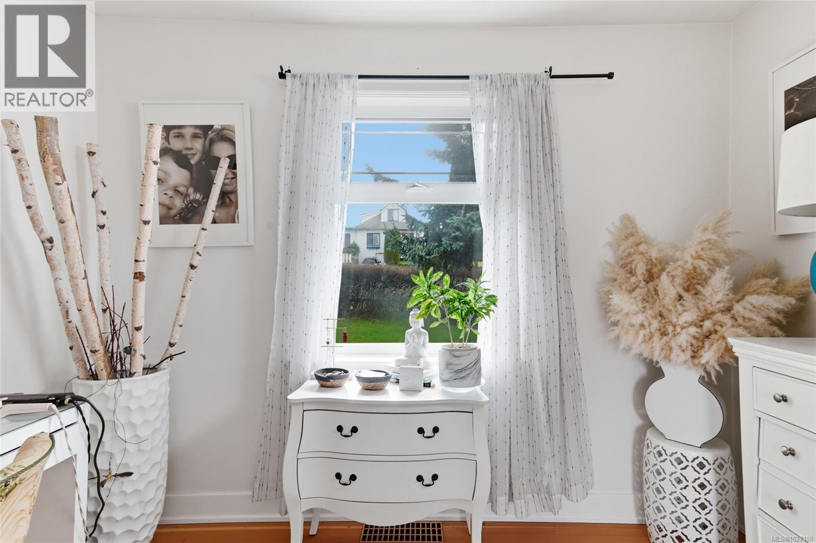 4545 ARGYLE ST S - 23