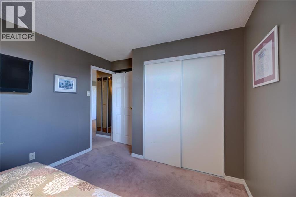 #601 9 BONHEUR Court - 24