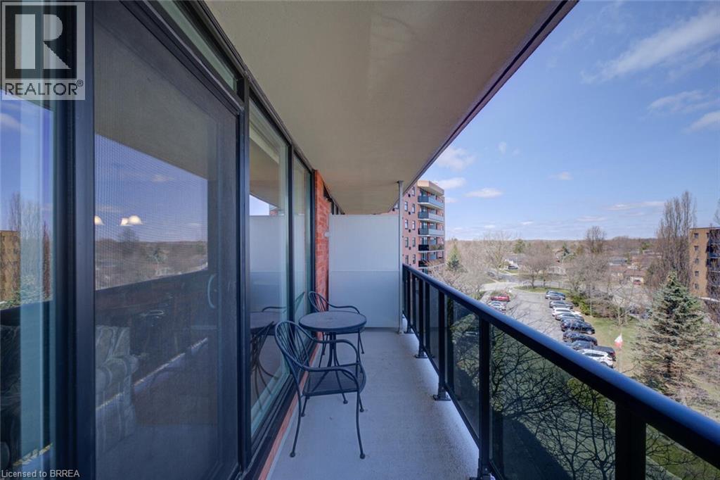 #601 9 BONHEUR Court - 31
