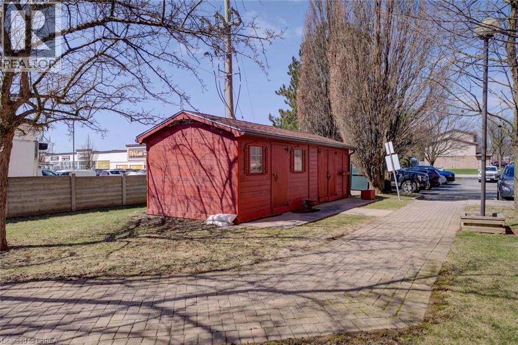 #601 9 BONHEUR Court - 42