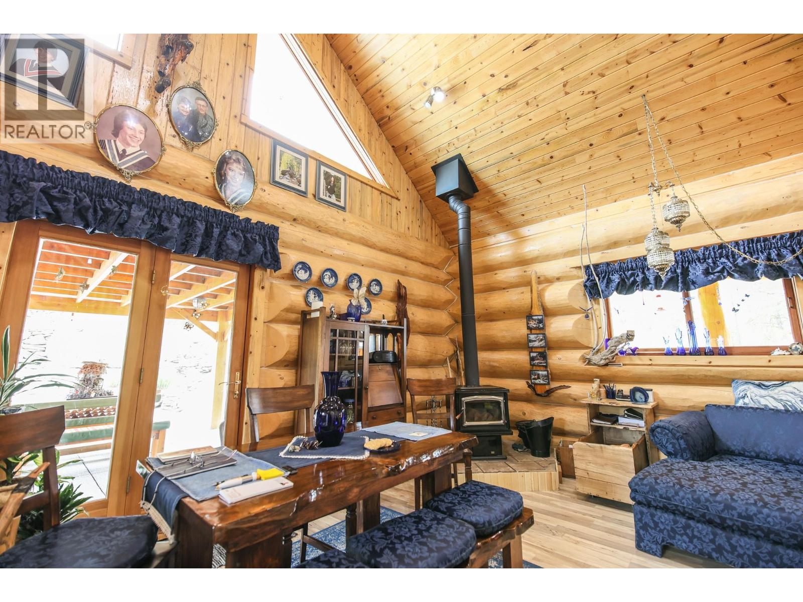 118 MAGUIRE ROAD - 17