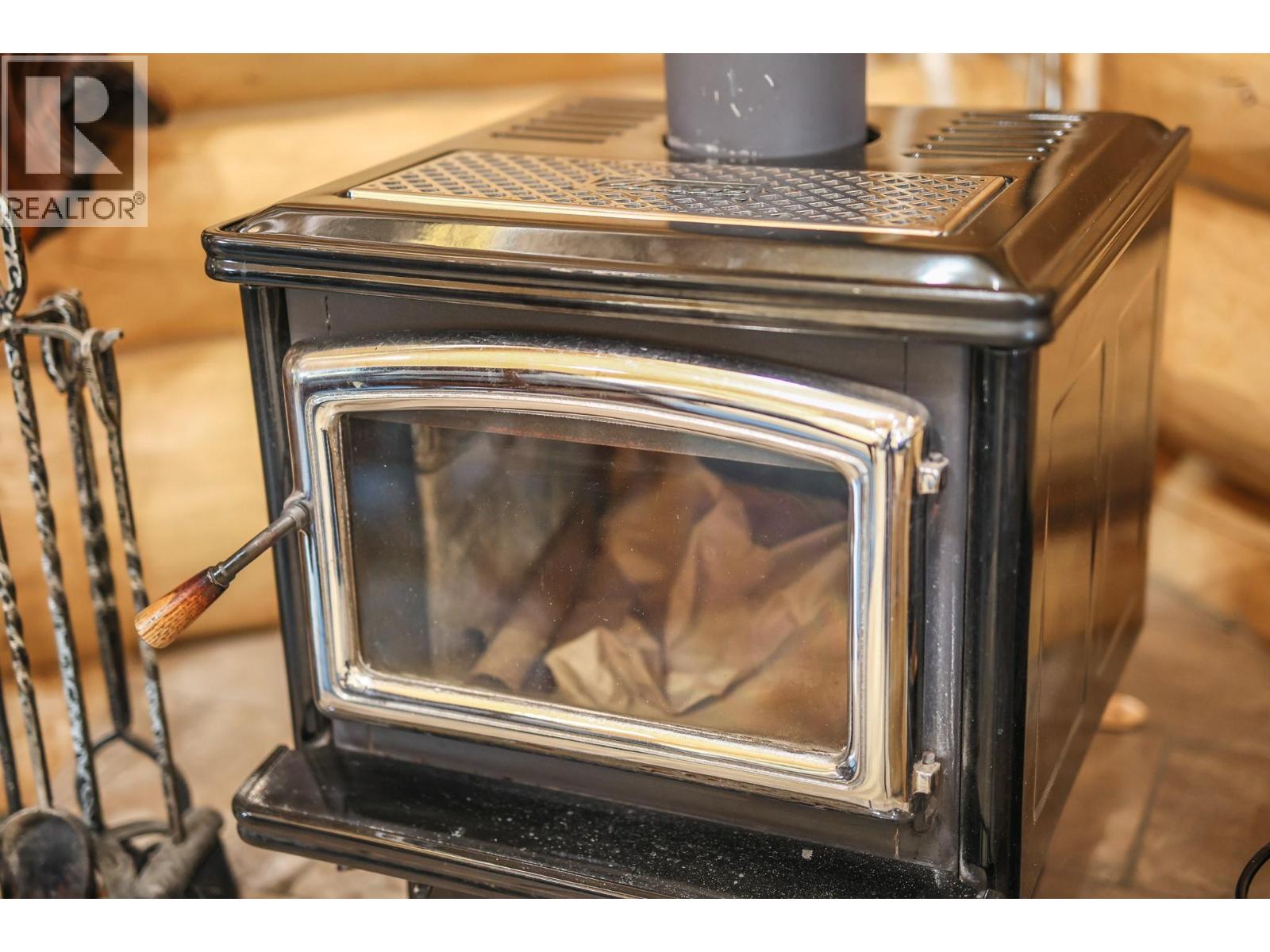 118 MAGUIRE ROAD - 14