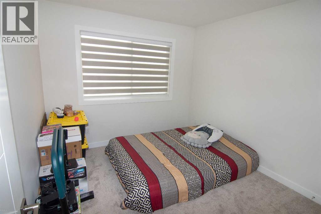 350 MIDGROVE LINK SW - 33